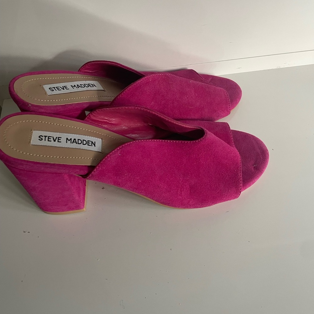 Steve Madden Pink Mules Asymmetrical Strap - Picture 6 of 7